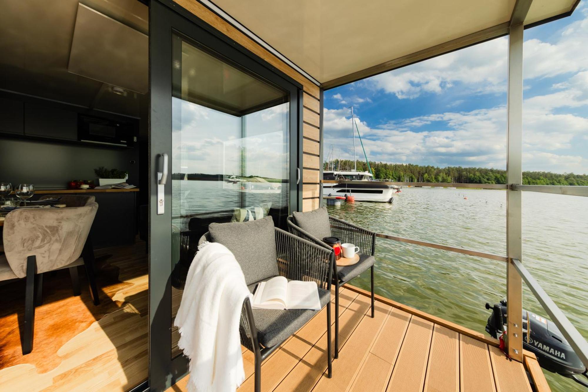 Domek Na Wodzie - Houseboat -Sauna, Taras Na Dachu, Dwie Sypialnie Mikołajki Exterior photo
