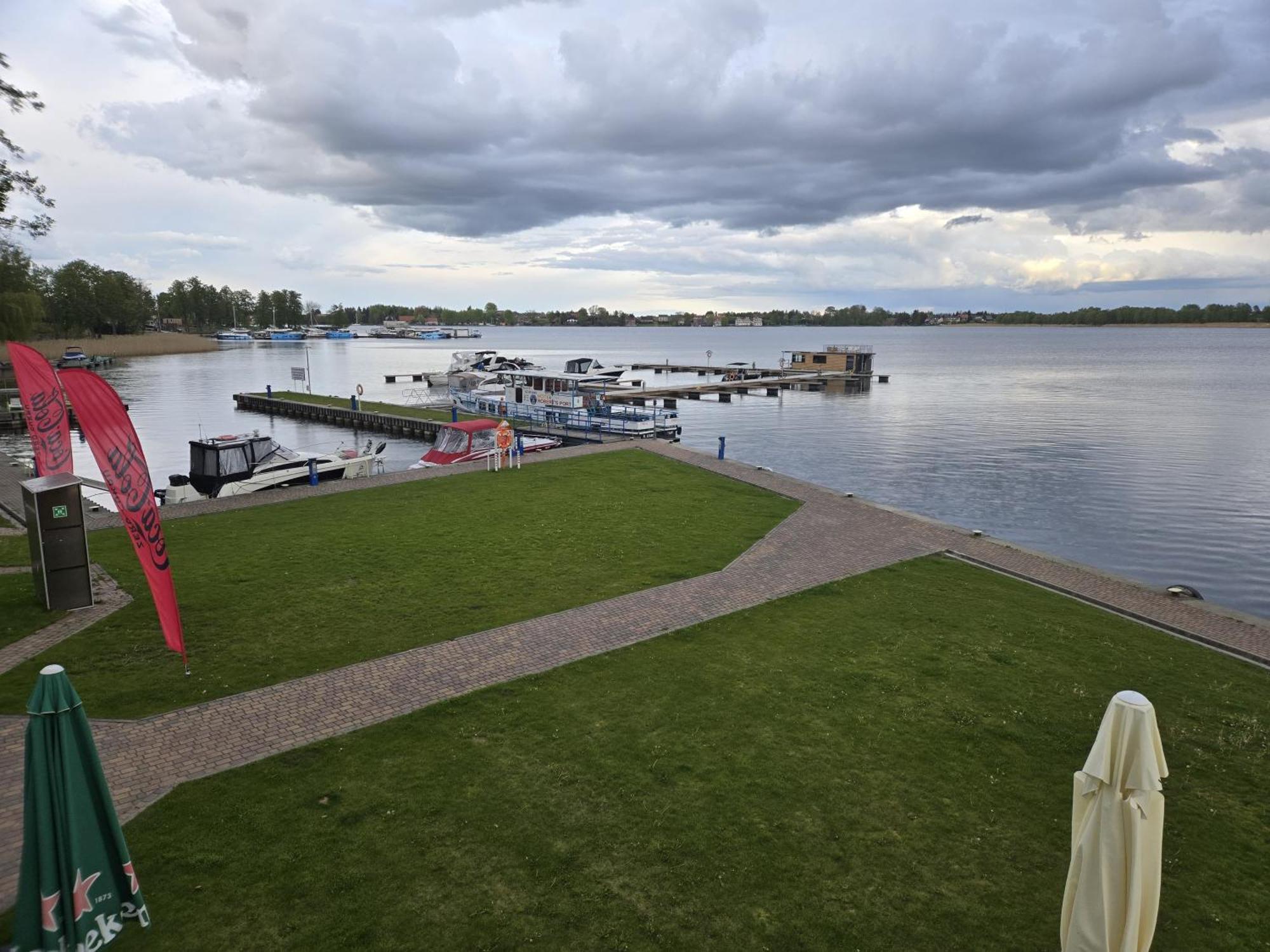 Domek Na Wodzie - Houseboat -Sauna, Taras Na Dachu, Dwie Sypialnie Mikołajki Exterior photo