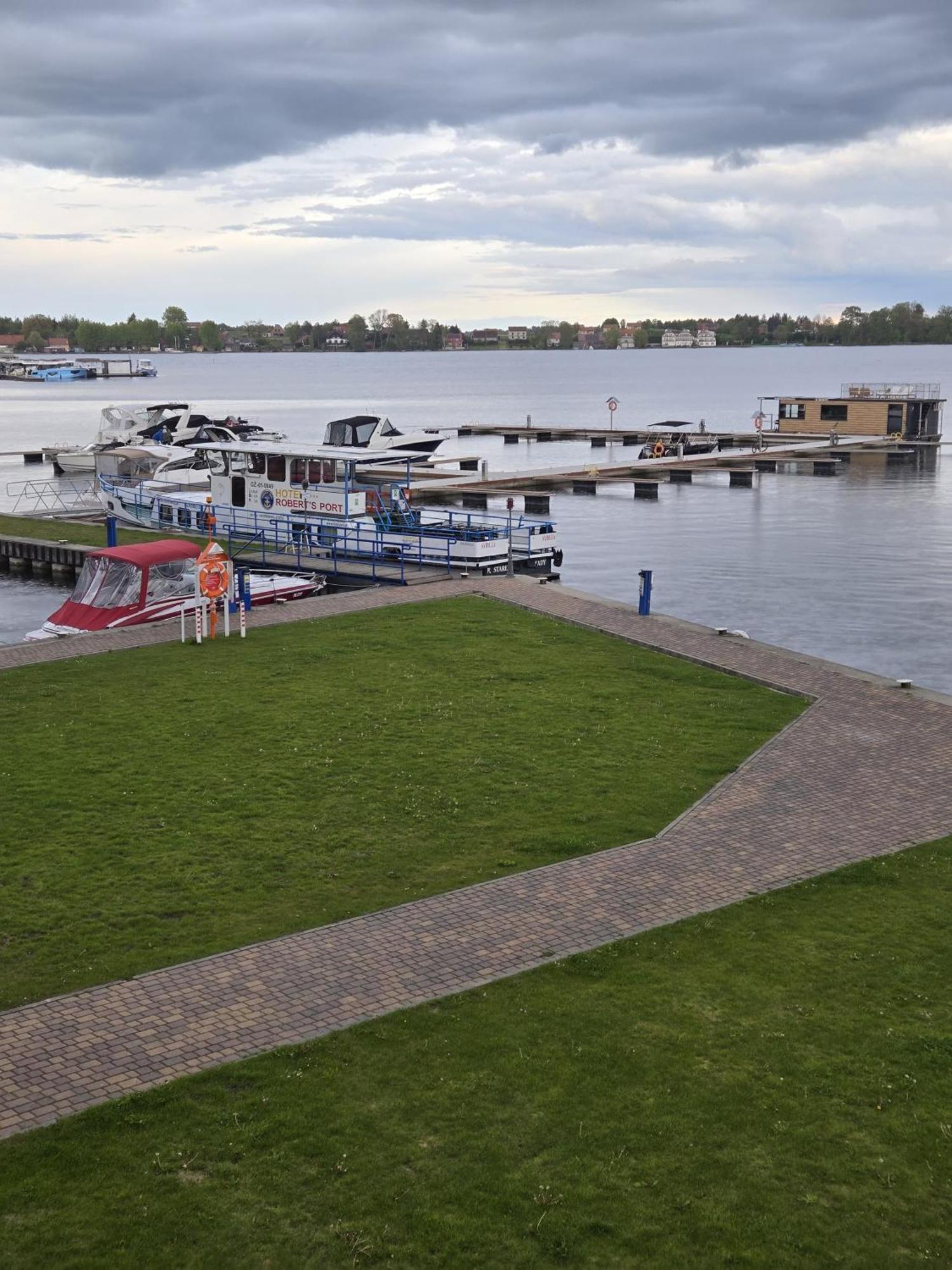 Domek Na Wodzie - Houseboat -Sauna, Taras Na Dachu, Dwie Sypialnie Mikołajki Exterior photo