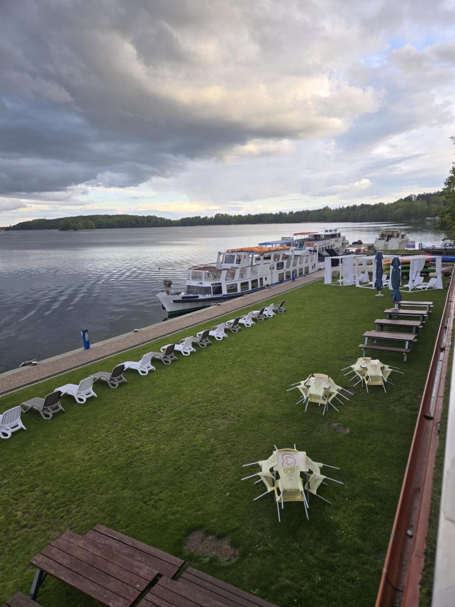 Domek Na Wodzie - Houseboat -Sauna, Taras Na Dachu, Dwie Sypialnie Mikołajki Exterior photo